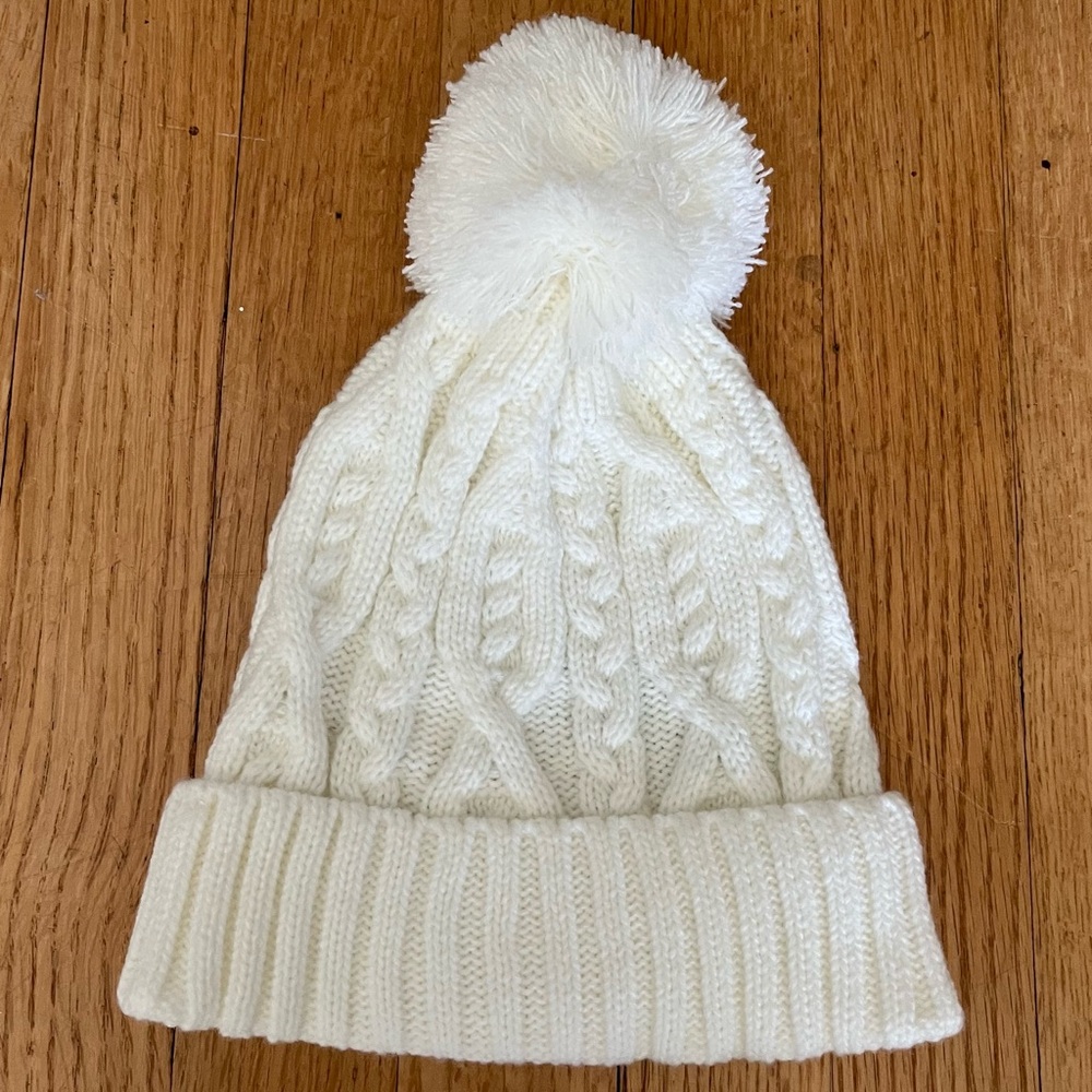 Gap kids Small knit pom Pom winter hat Snow White Classic Ivory Cream 52-54 cm